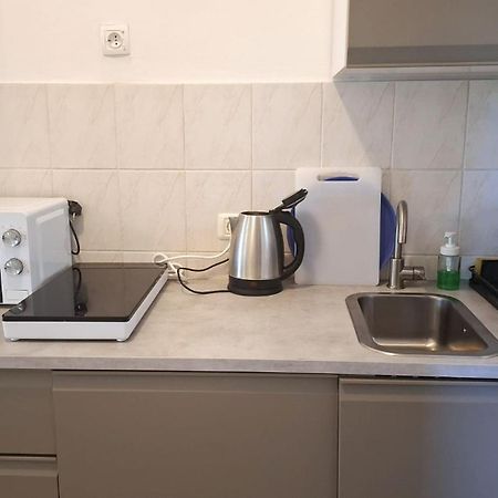 Apartman Karin Donji Karin Екстериор снимка
