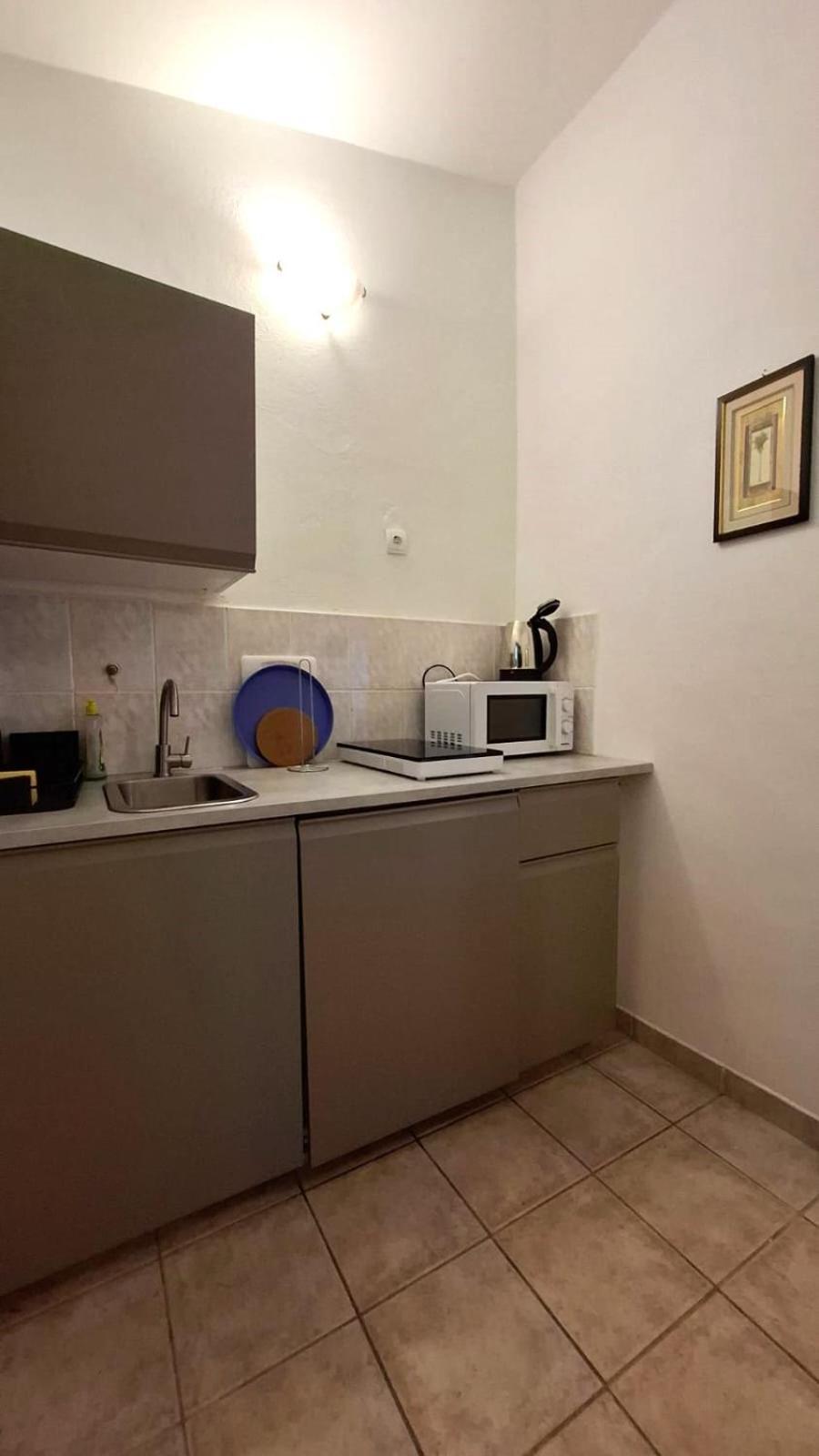 Apartman Karin Donji Karin Екстериор снимка